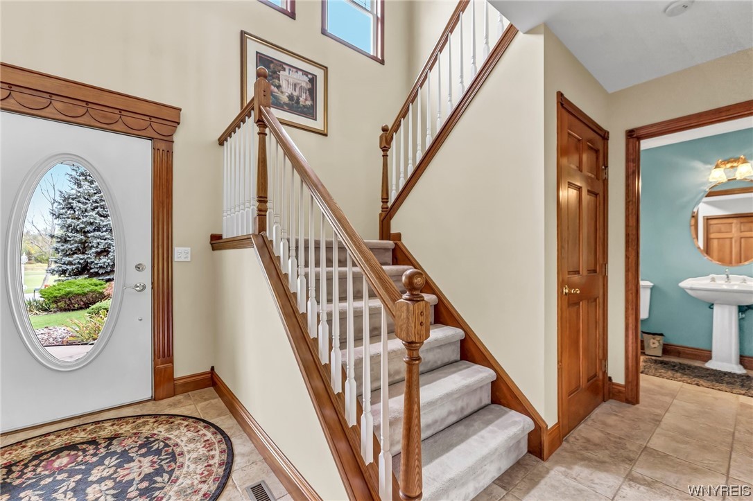 4586 Killian Road Pendleton, NY 14120 - Photo 21 of 49