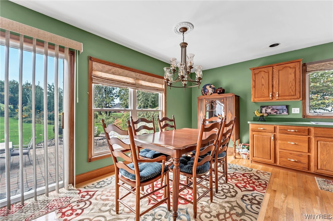 4586 Killian Road Pendleton, NY 14120 - Photo 3 of 49