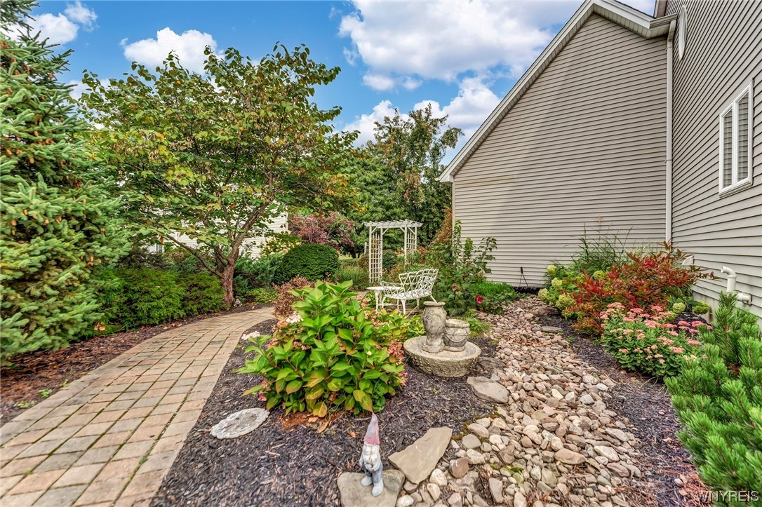 4586 Killian Road Pendleton, NY 14120 - Photo 40 of 49