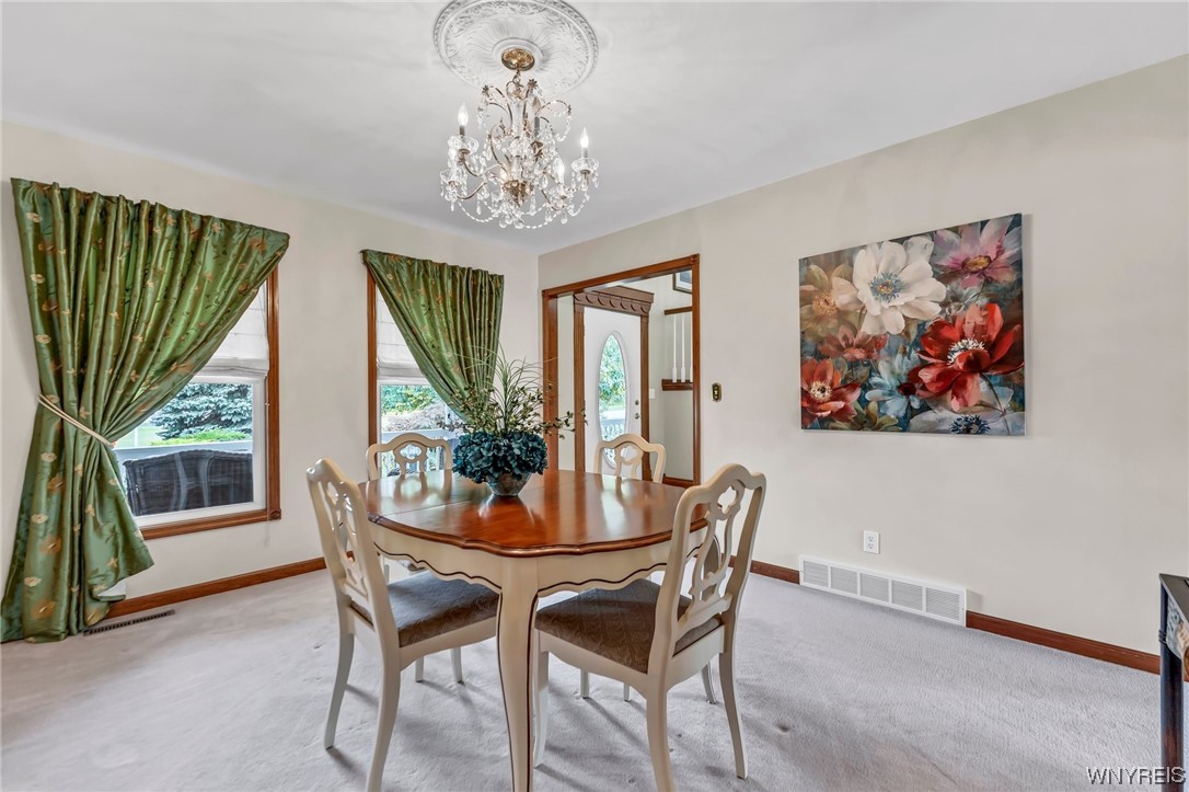 4586 Killian Road Pendleton, NY 14120 - Photo 9 of 49