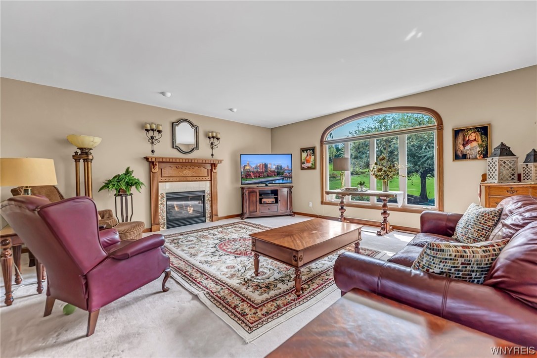 4586 Killian Road Pendleton, NY 14120 - Photo 10 of 49