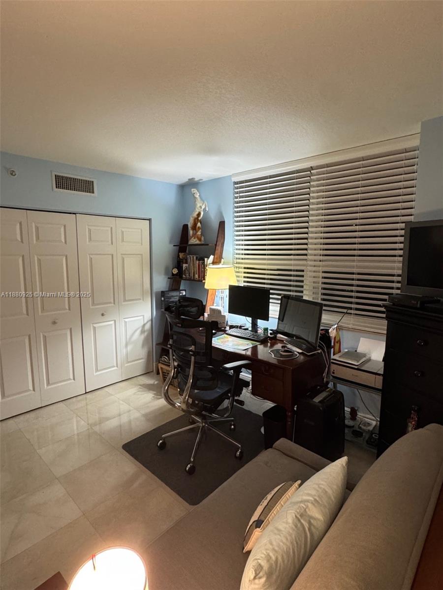 3232 Southwest 22nd Terrace, Unit 801 Miami, FL 33145 - Photo 16 of 19