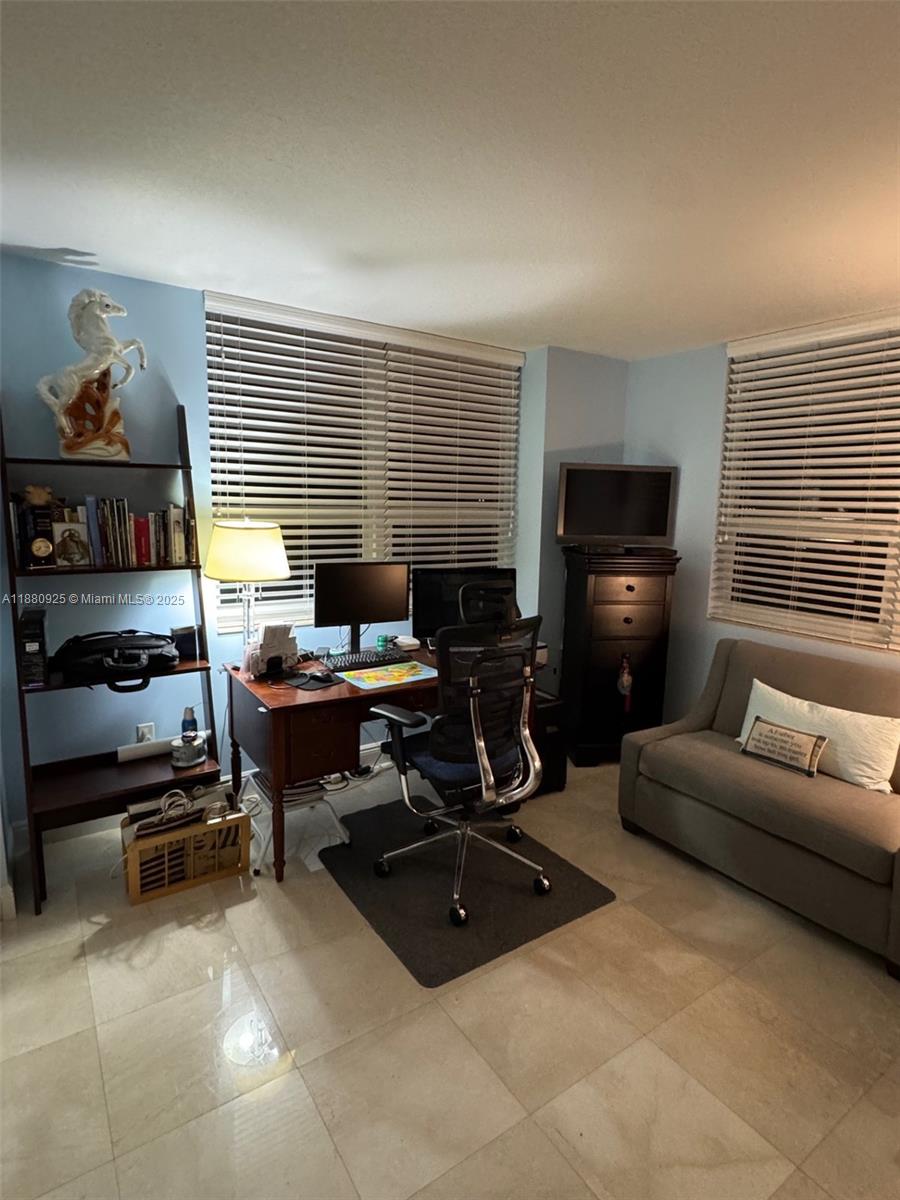 3232 Southwest 22nd Terrace, Unit 801 Miami, FL 33145 - Photo 17 of 19