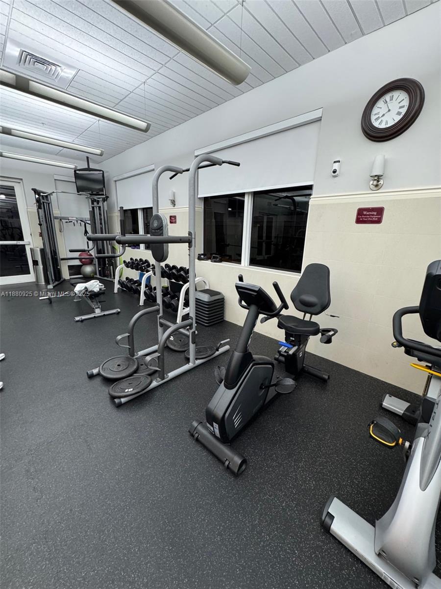 3232 Southwest 22nd Terrace, Unit 801 Miami, FL 33145 - Photo 18 of 19