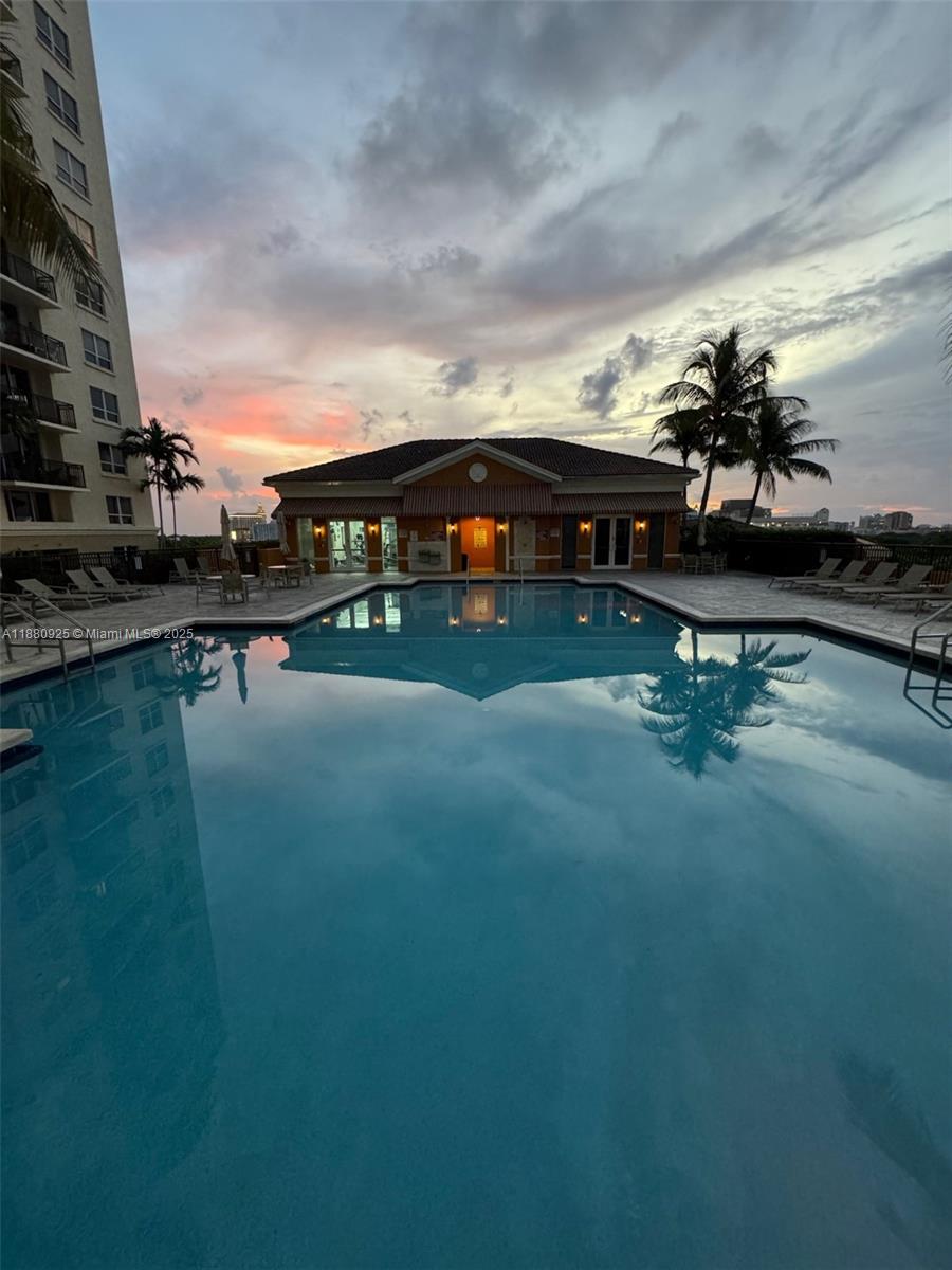 3232 Southwest 22nd Terrace, Unit 801 Miami, FL 33145 - Photo 4 of 19