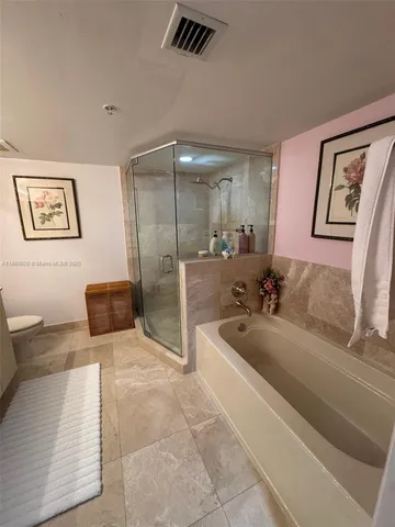 $595,000 | 3232 Southwest 22nd Terrace, Unit 801, Miami, FL 33145