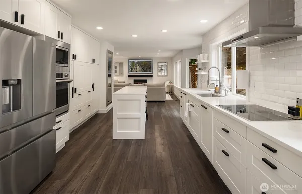 $999,000 | 2826 107th Place Southeast, Everett, WA 98208