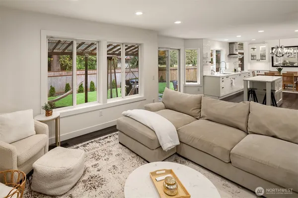 $999,000 | 2826 107th Place Southeast, Everett, WA 98208