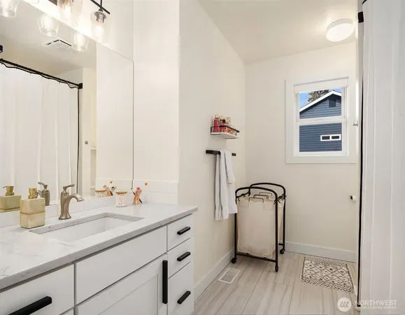 $999,000 | 2826 107th Place Southeast, Everett, WA 98208