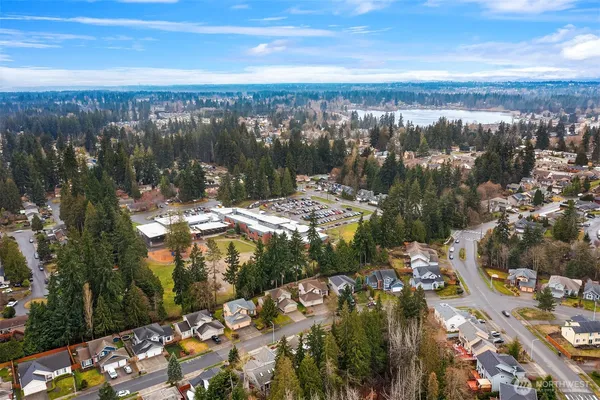 $999,000 | 2826 107th Place Southeast, Everett, WA 98208
