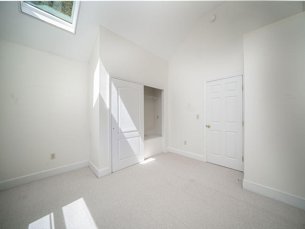 37 Stonybrook Road Cape Elizabeth, ME 04107 - Photo 29 of 47 LFrontBR3
