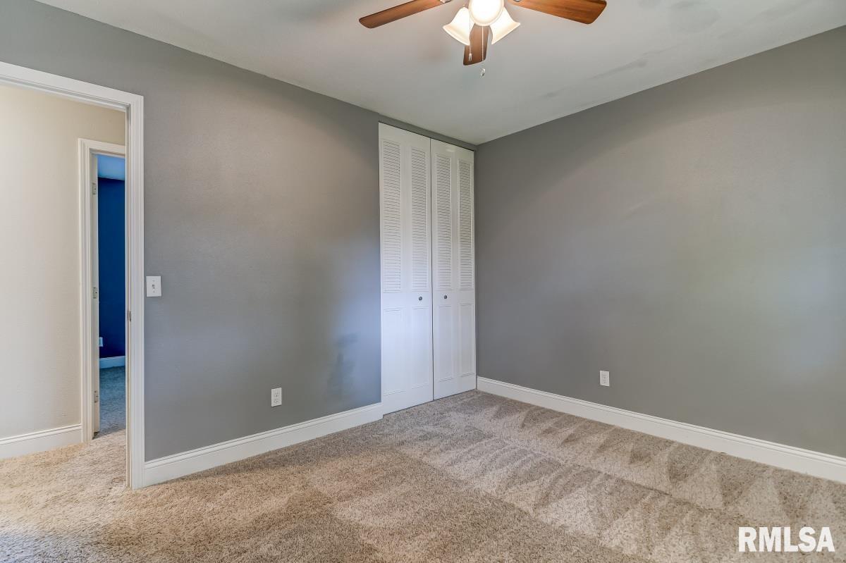 2449 East Griffiths Avenue Springfield, IL 62702 - Photo 11 of 28