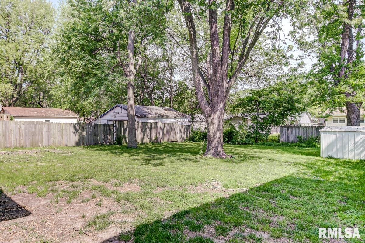 2449 East Griffiths Avenue Springfield, IL 62702 - Photo 24 of 28