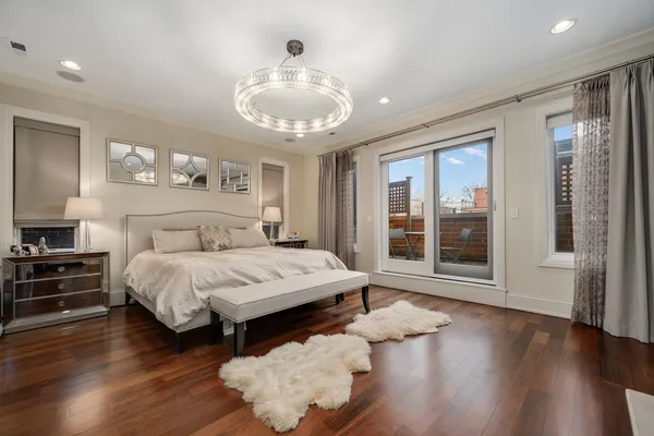 $3,600,000 | 2140 North Clifton Avenue, Chicago, IL 60614