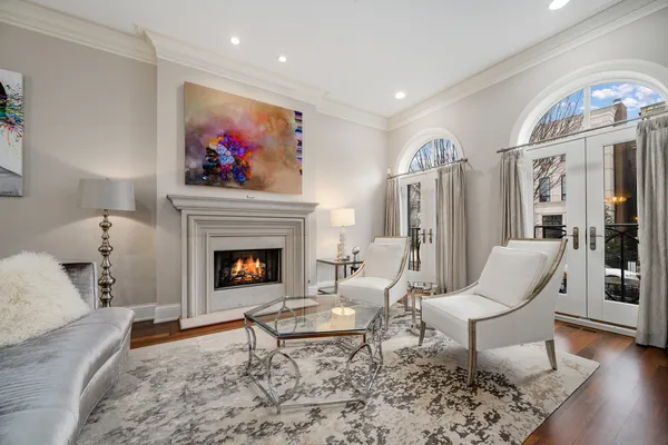 $3,600,000 | 2140 North Clifton Avenue, Chicago, IL 60614