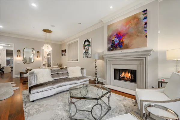 $3,600,000 | 2140 North Clifton Avenue, Chicago, IL 60614