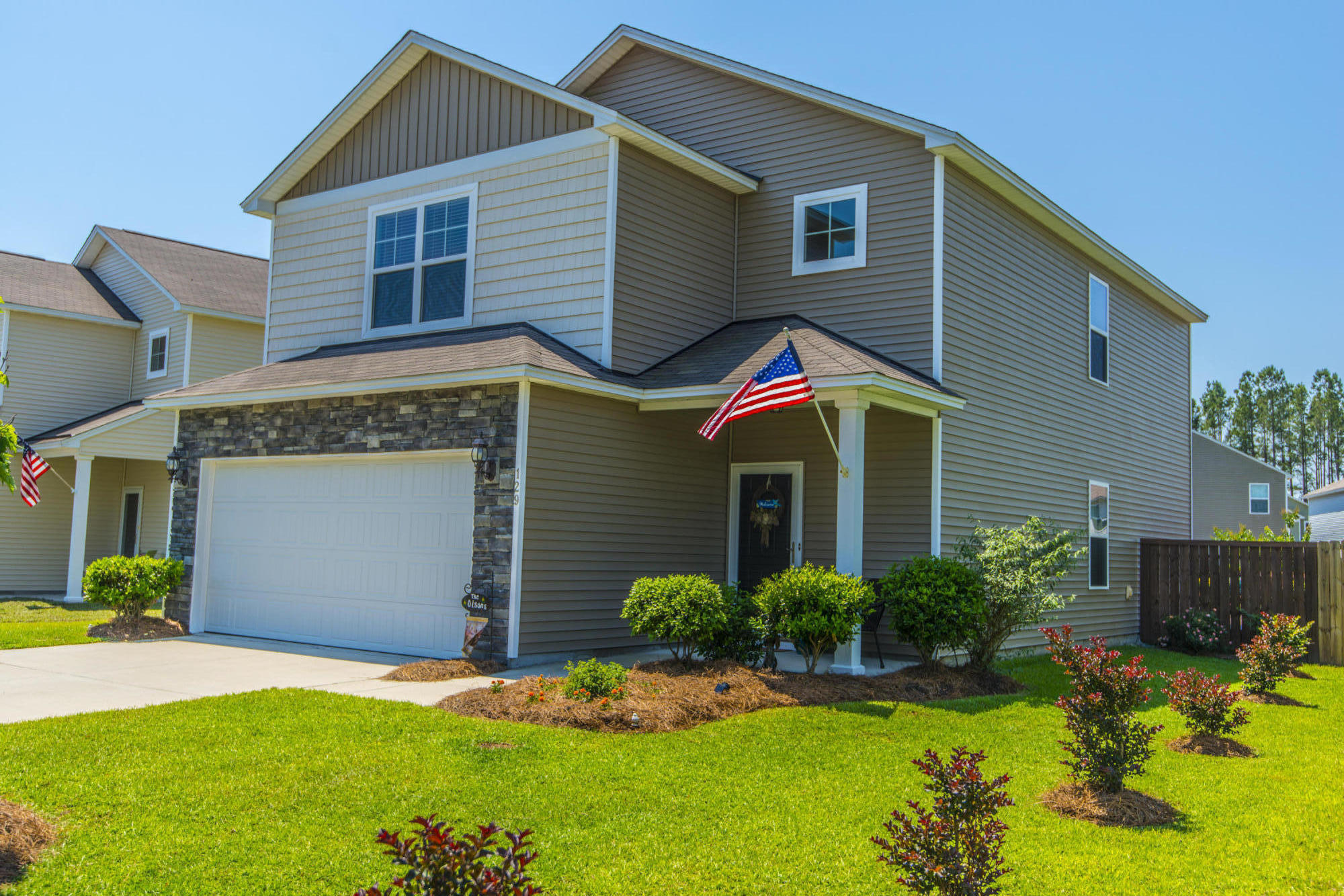129 Brookhaven Road Summerville, SC 29486 - Photo 1 of 40 front