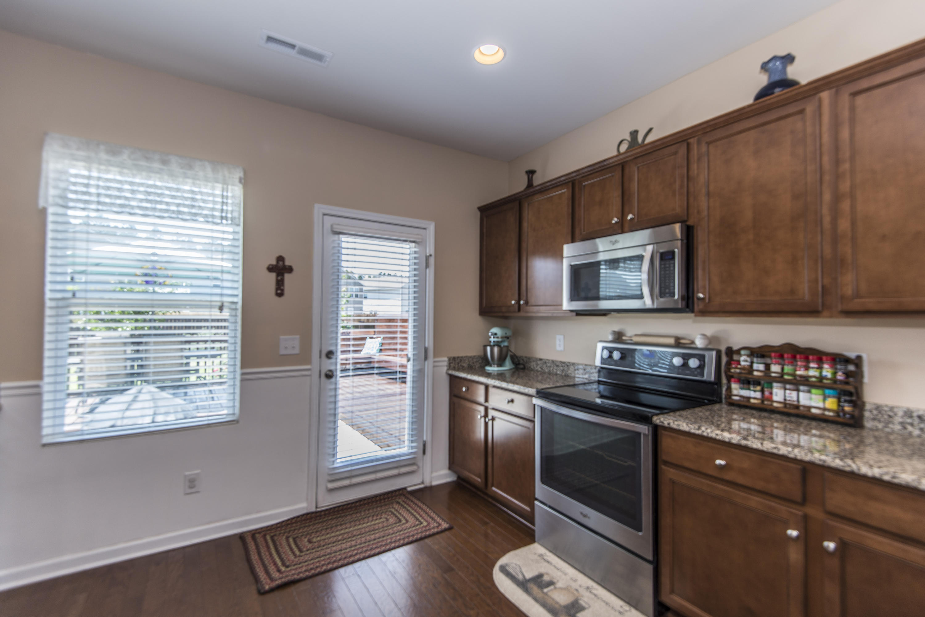 129 Brookhaven Road Summerville, SC 29486 - Photo 11 of 40 kitchen