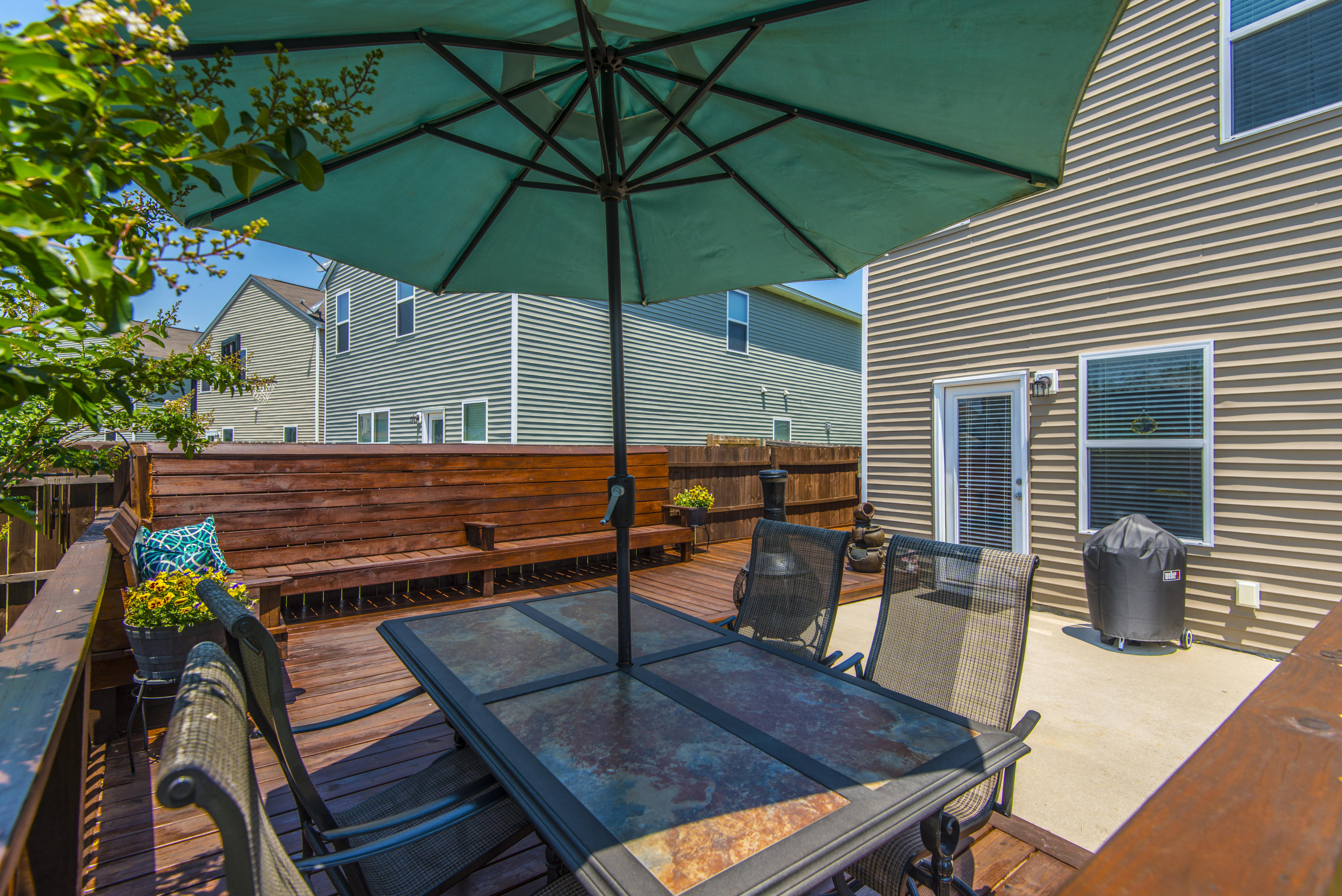 129 Brookhaven Road Summerville, SC 29486 - Photo 37 of 40 Freshly staind deck and seating area