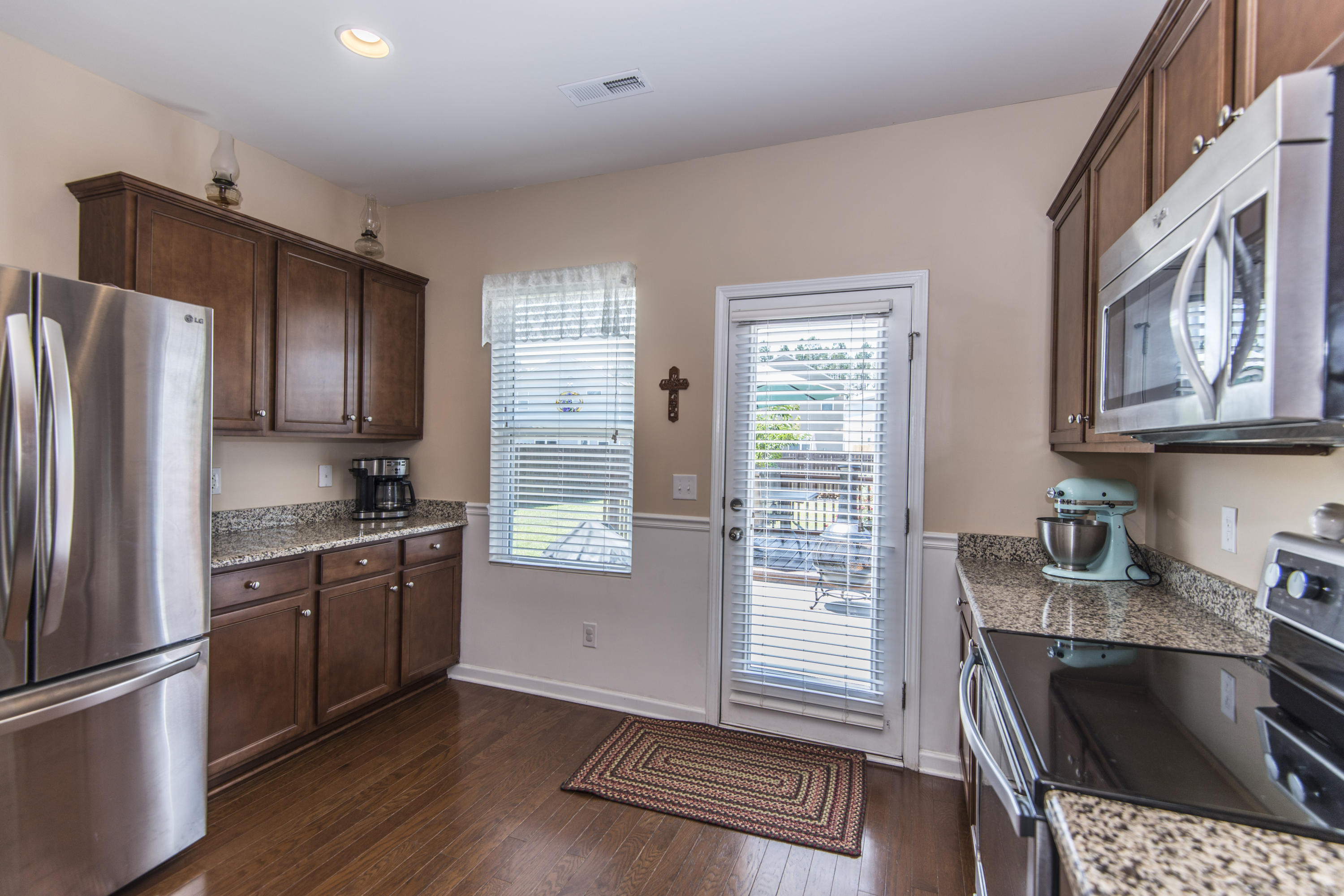 129 Brookhaven Road Summerville, SC 29486 - Photo 9 of 40 Kitchen