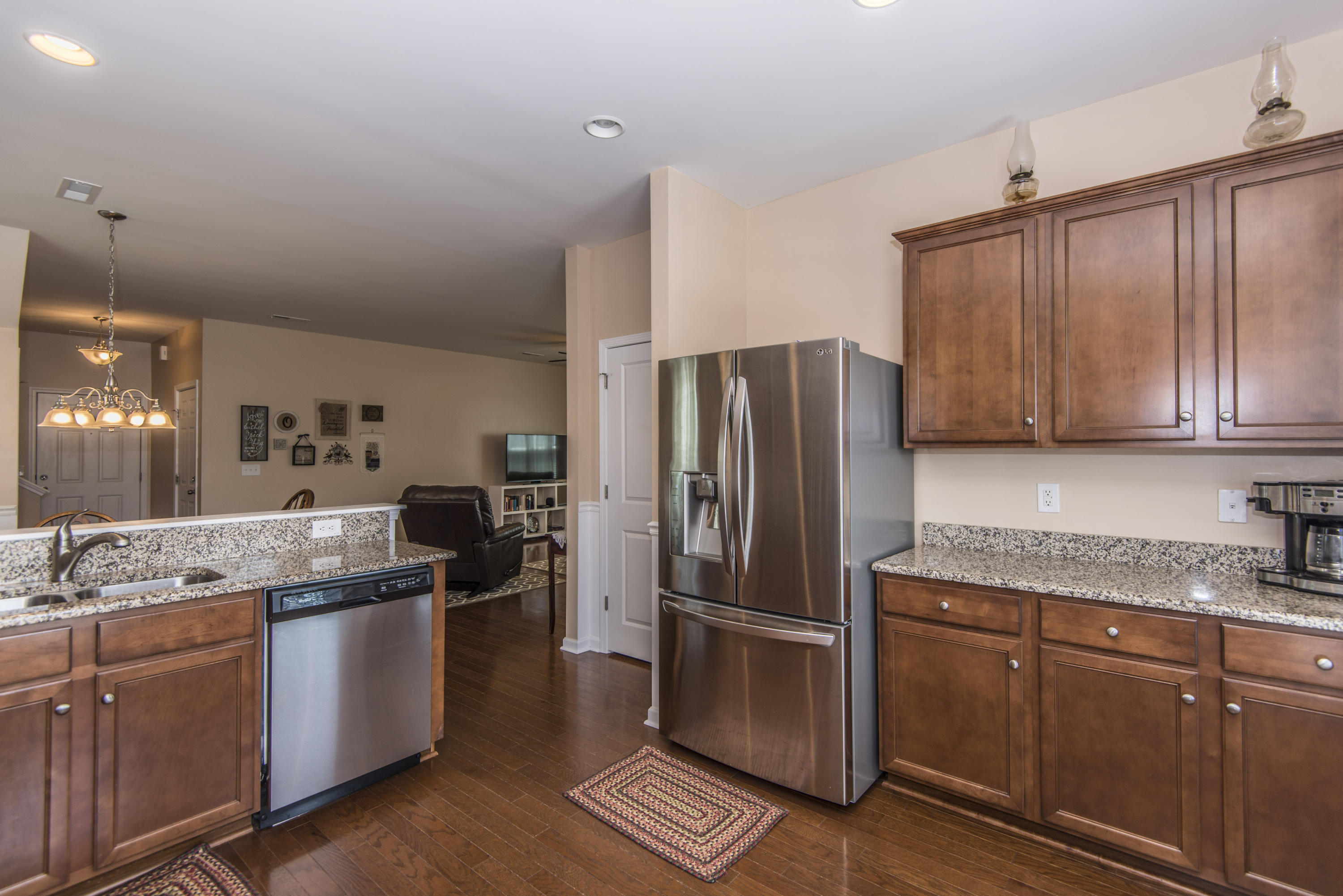 129 Brookhaven Road Summerville, SC 29486 - Photo 10 of 40 kitchen