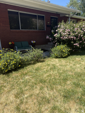 415 Jackson Avenue Ogden, UT 84404 - Photo 4 of 69