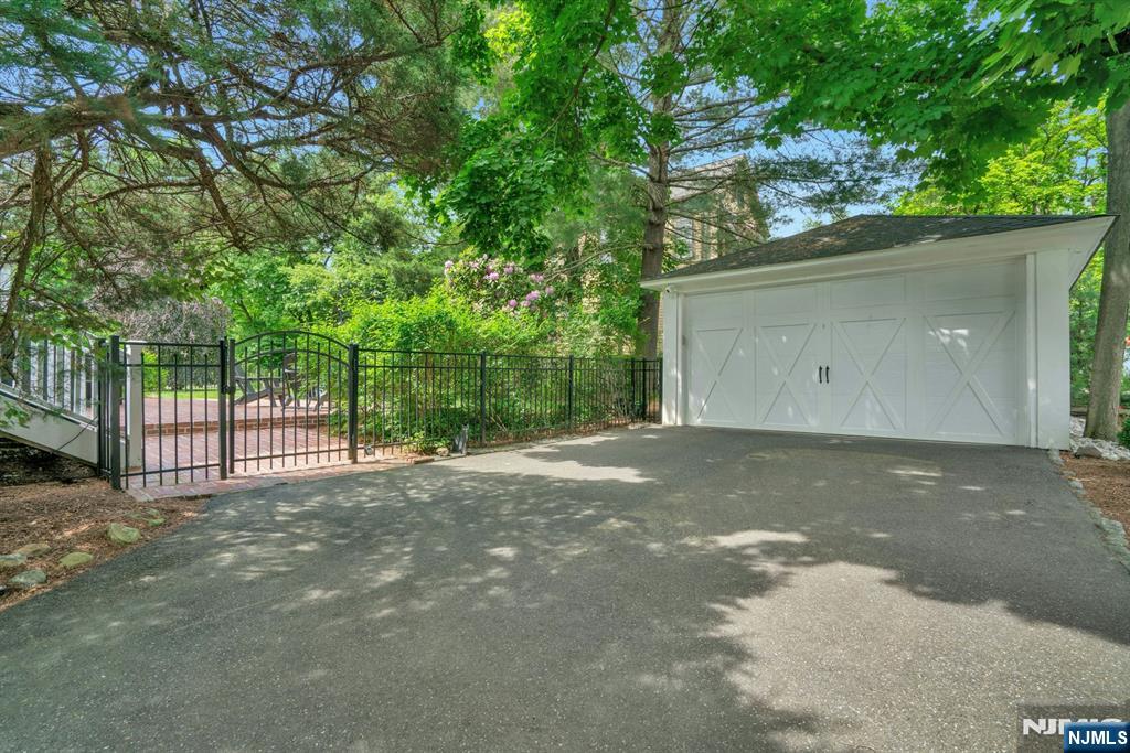 141 West End Avenue Ridgewood, NJ 07450 - Photo 37 of 39