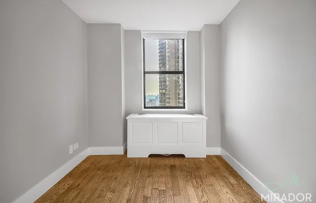 $5,900 | 330 East 39th Street, Unit 35M | Murray Hill