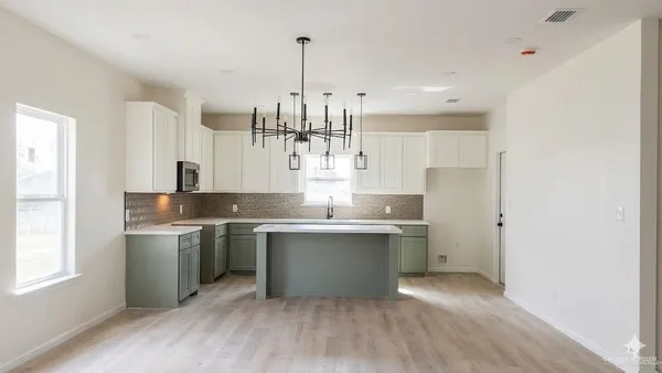 $197,800 | 706 East Stubbs Street, Edinburg, TX 78539