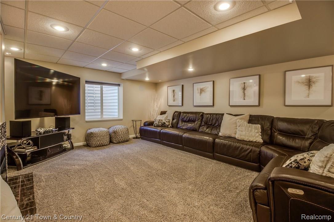 443 Mystic Valley Rochester, MI 48307 - Photo 45 of 56 interiors-39.jpg