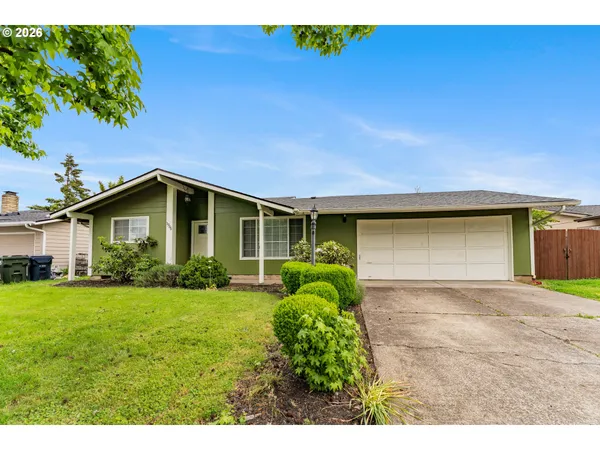 $425,000 | 1735 Rainbow Drive, Springfield, OR 97477