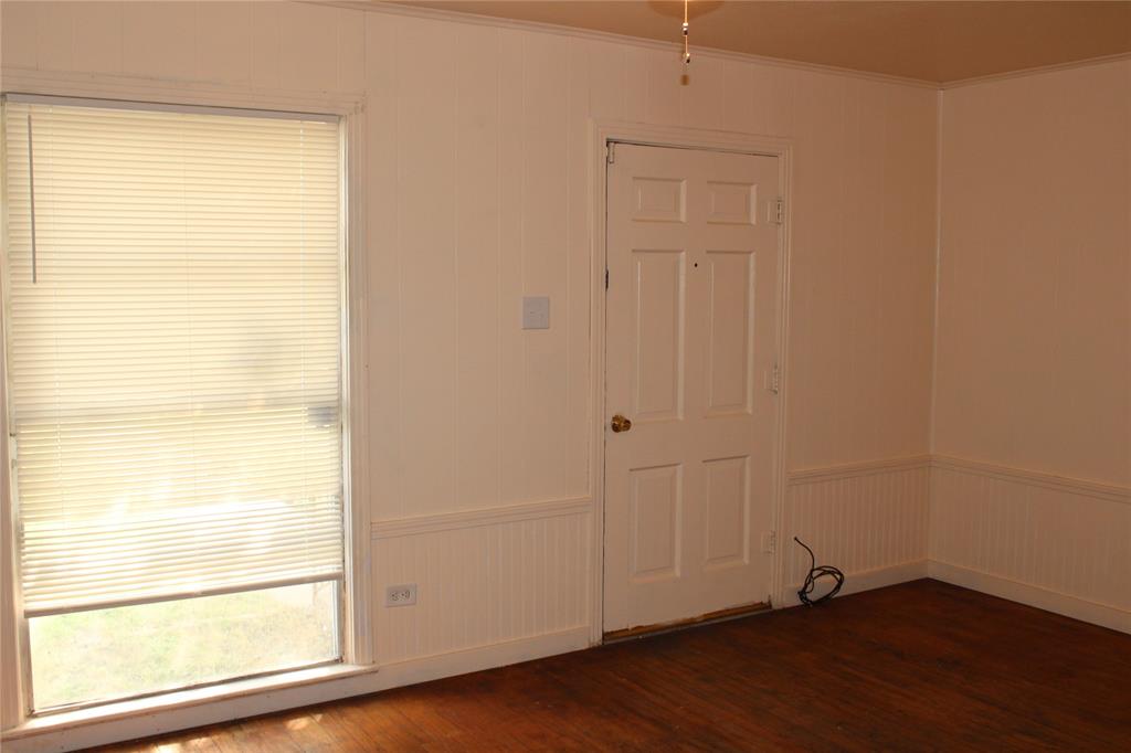 2732 North 23rd Street Waco, TX 76708 - Photo 3 of 15