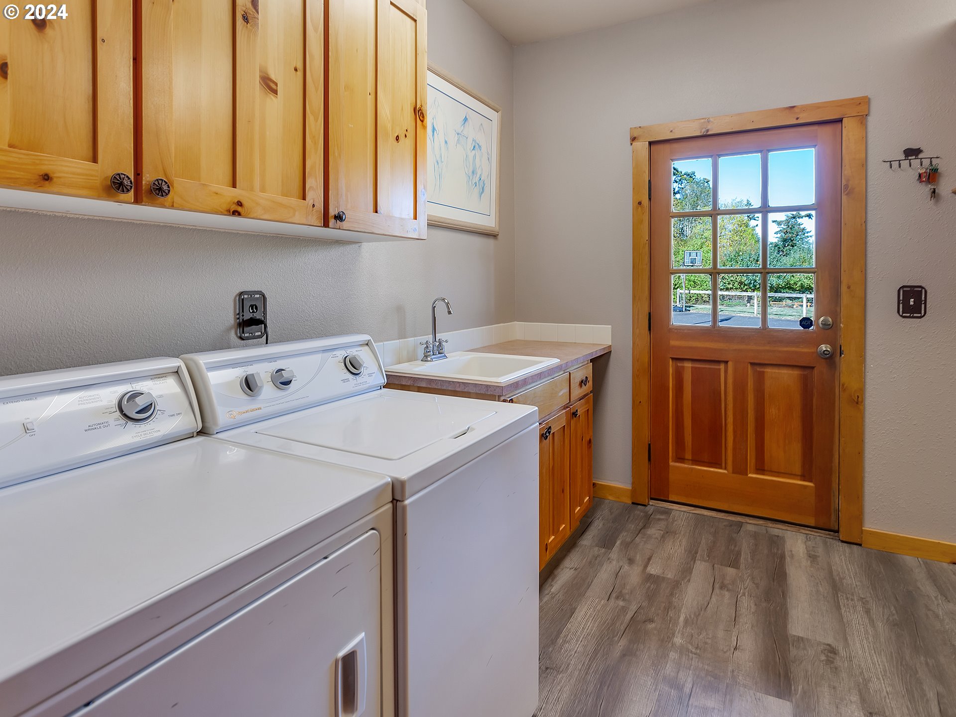 30410 Northwest 18th Place Ridgefield, WA 98642 - Photo 23 of 43 a utility room with dryer and washer
