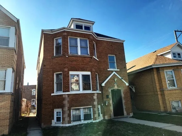 $1,600 | 7050 South Maplewood Avenue, Unit 2, Chicago, IL 60629