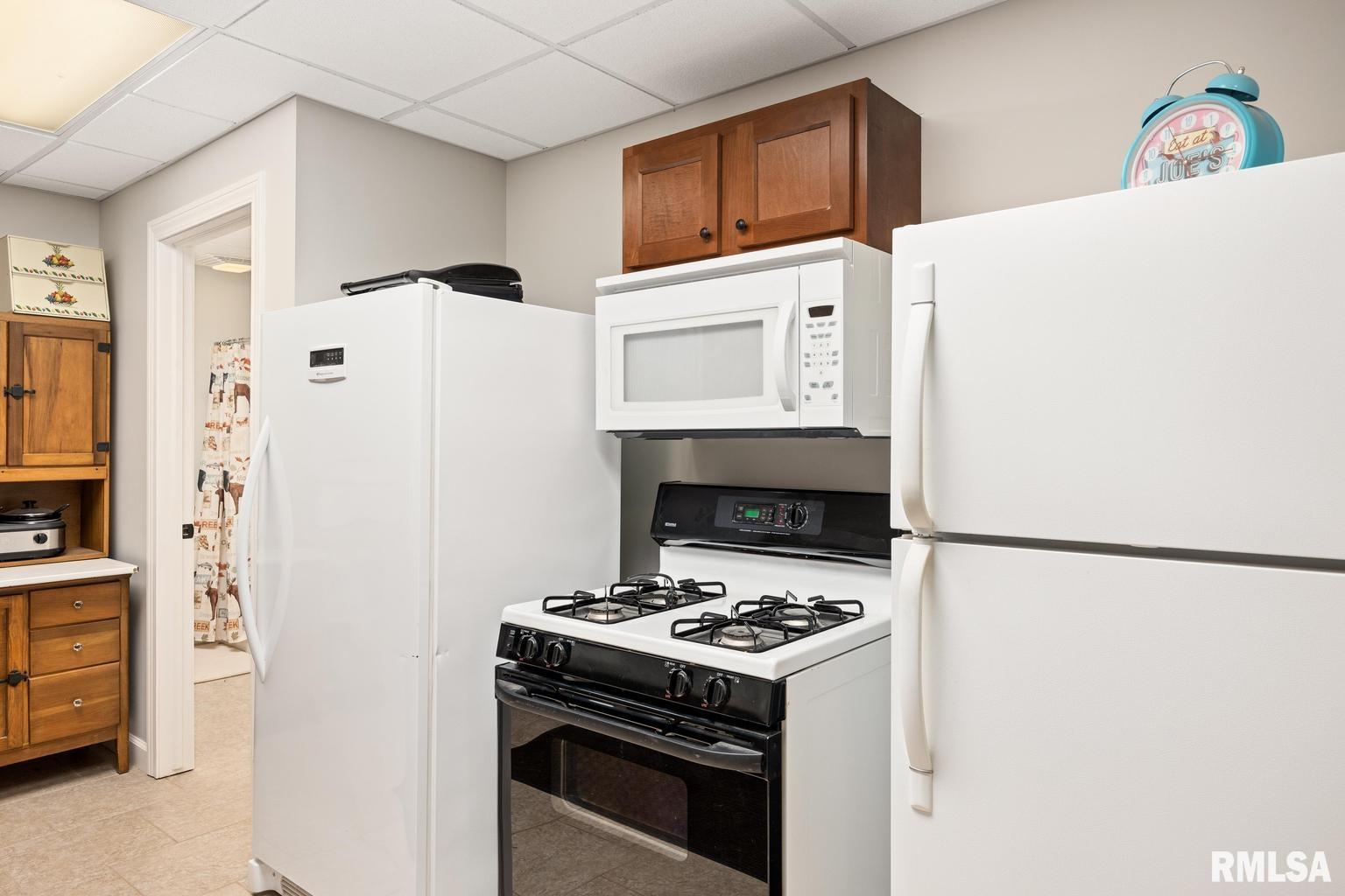 214 West Cruger Road Washington, IL 61571 - Photo 33 of 45 Gallery Image 33
