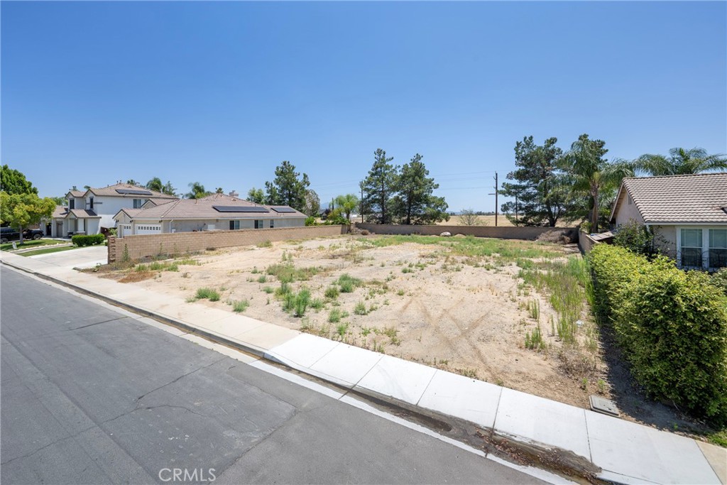 32257 Perigord Road Winchester, CA 92596 - Photo 17 of 19