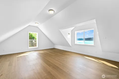 $825,000 | 14758 Southwest Spring Beach Road, Vashon, WA 98070