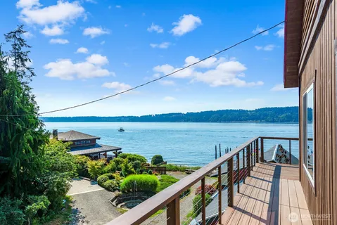 $825,000 | 14758 Southwest Spring Beach Road, Vashon, WA 98070