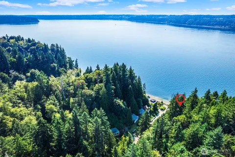$825,000 | 14758 Southwest Spring Beach Road, Vashon, WA 98070