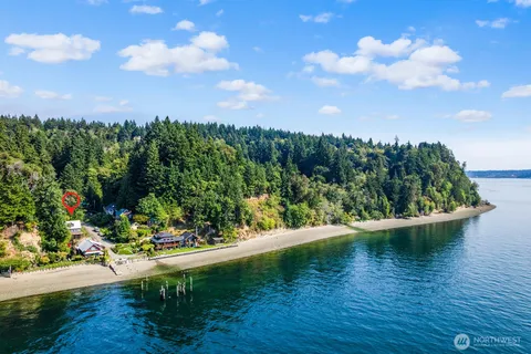 $795,000 | 14758 Southwest Spring Beach Road, Vashon, WA 98070