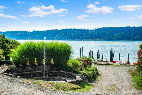 $825,000 | 14758 Southwest Spring Beach Road, Vashon, WA 98070