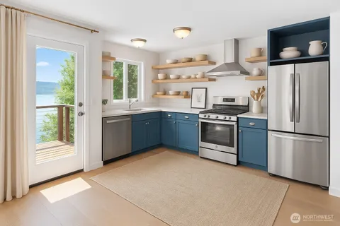 $825,000 | 14758 Southwest Spring Beach Road, Vashon, WA 98070