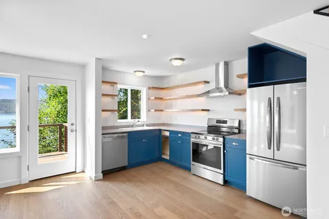 $825,000 | 14758 Southwest Spring Beach Road, Vashon, WA 98070