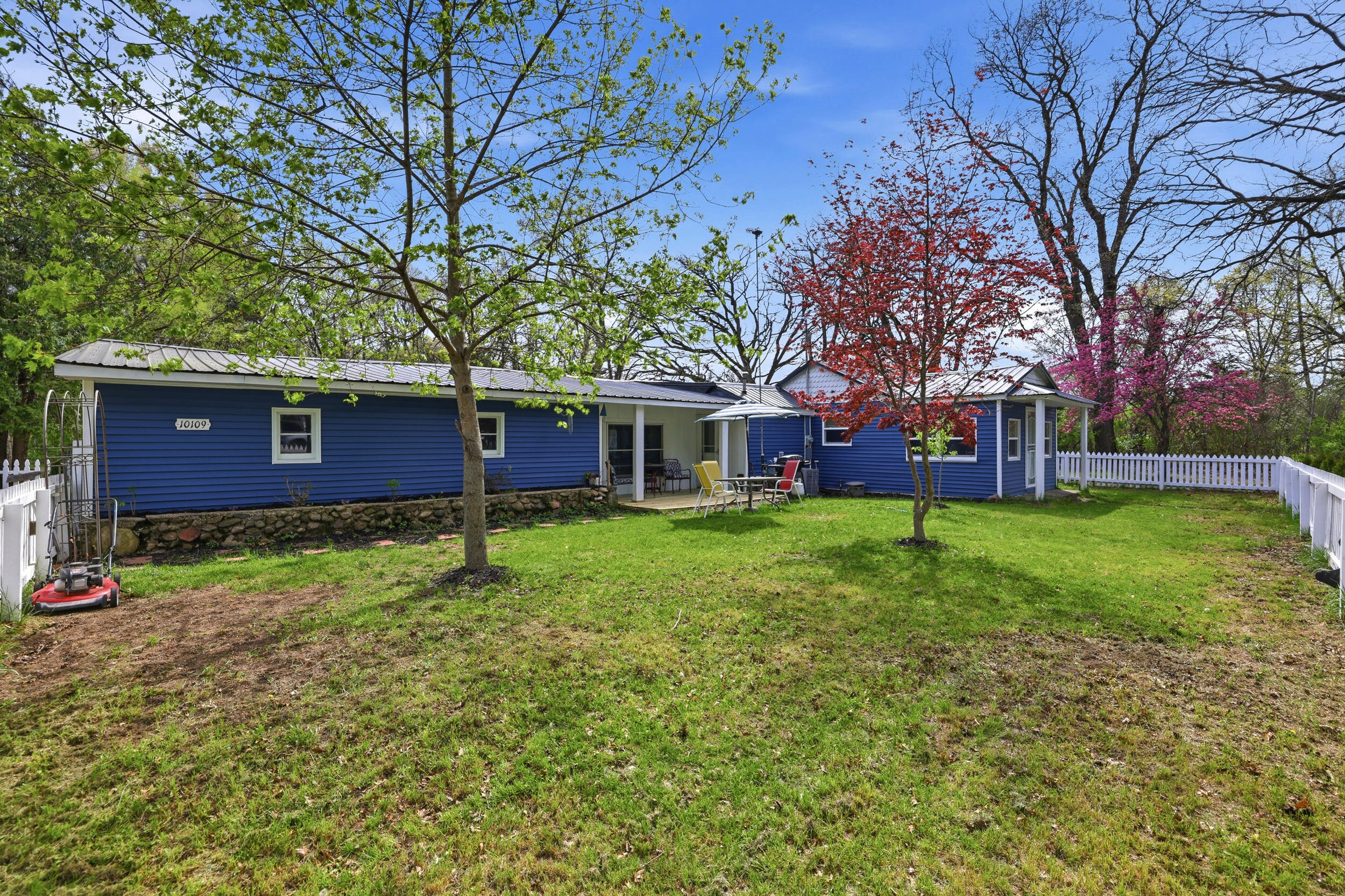 10109 Wise Road Greenville, MI 48838 - Photo 2 of 37 10109 Wise Rd-002