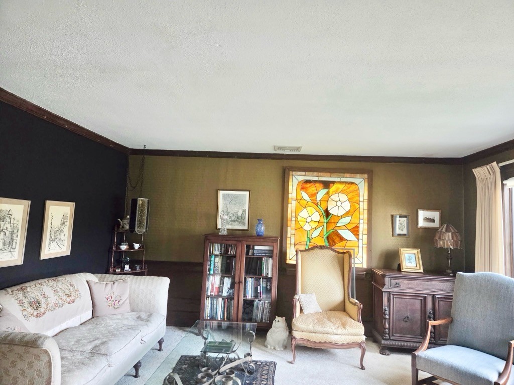 303 Middle Road Portsmouth, RI 02871 - Photo 10 of 32