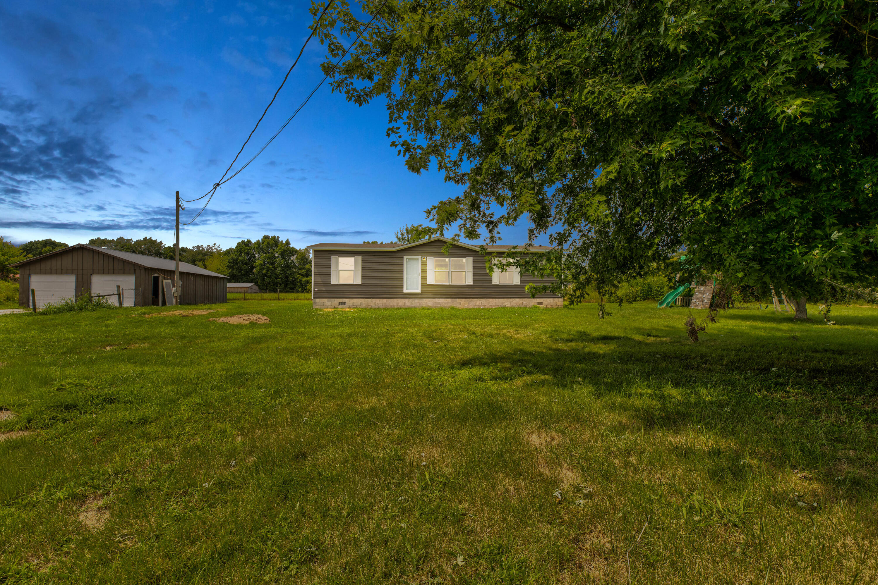 257 Sawmill Road Jeffersonville, KY 40337 - Photo 3 of 27 PWM29296_7_8 copy