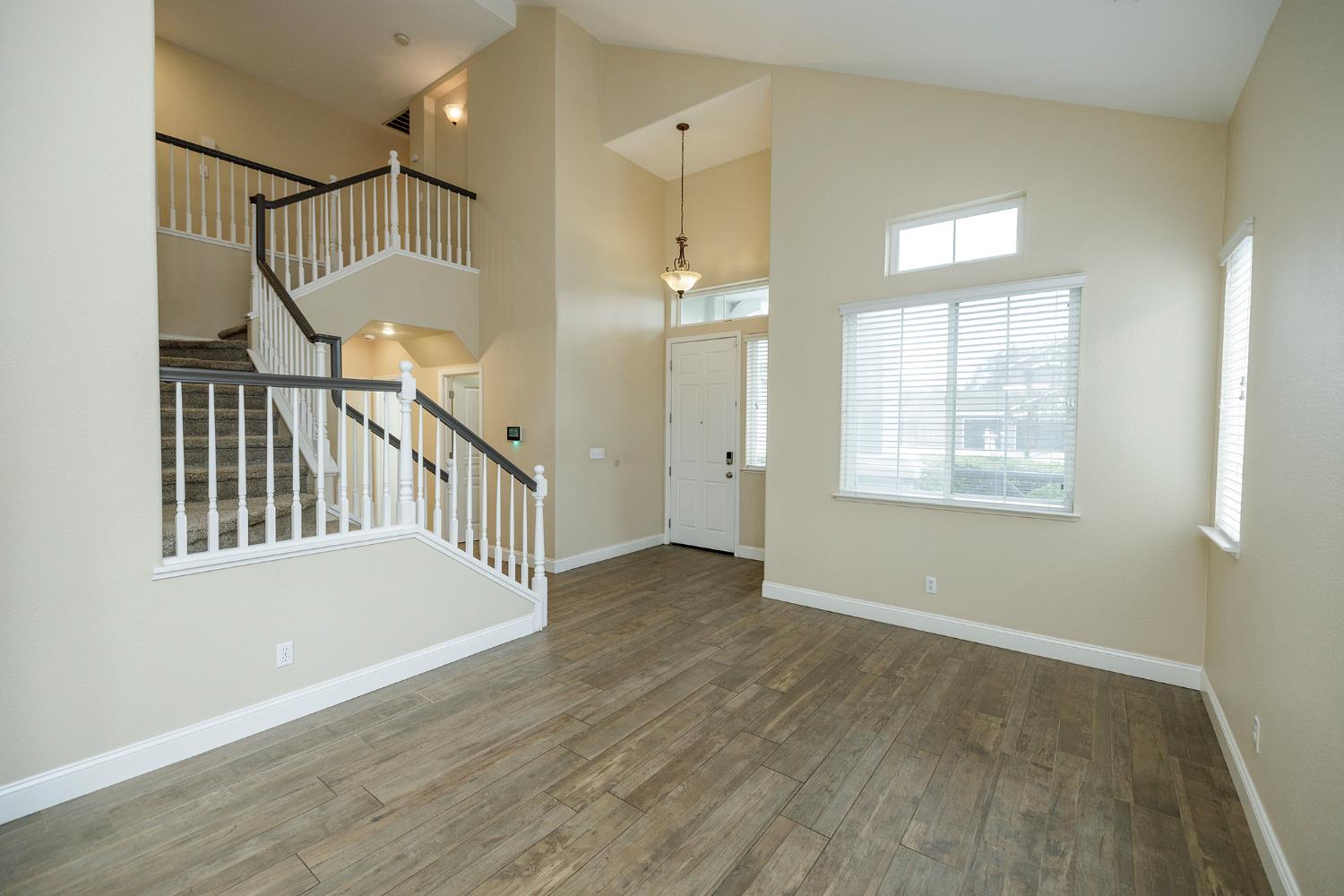 446 Meyenberg Avenue Ripon, CA 95366 - Photo 5 of 47