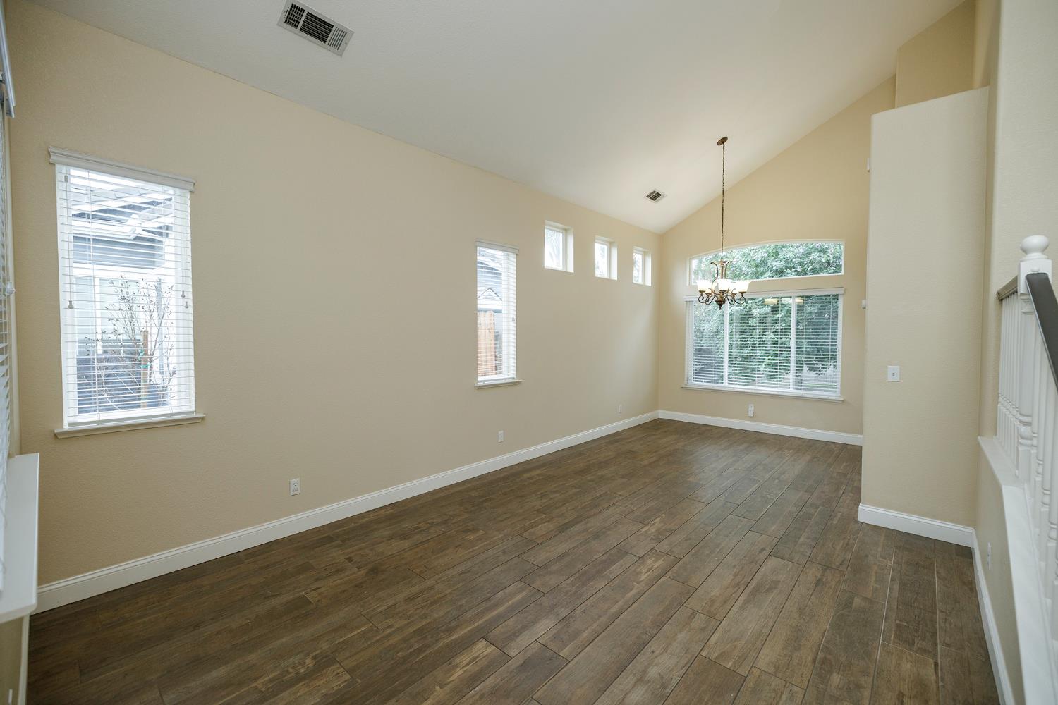 446 Meyenberg Avenue Ripon, CA 95366 - Photo 6 of 47