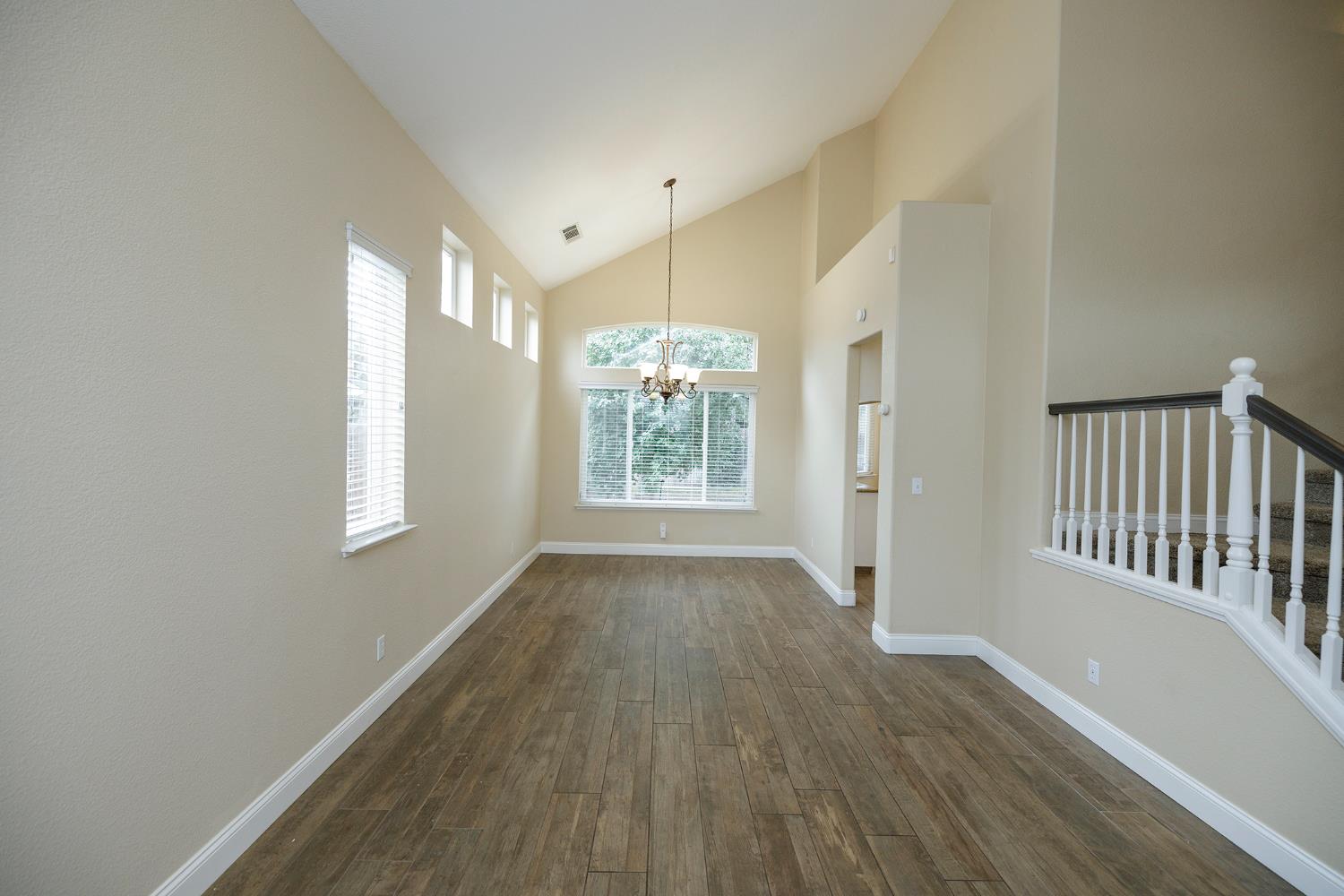 446 Meyenberg Avenue Ripon, CA 95366 - Photo 7 of 47