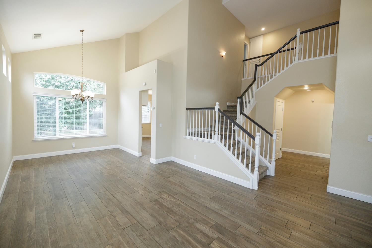 446 Meyenberg Avenue Ripon, CA 95366 - Photo 8 of 47